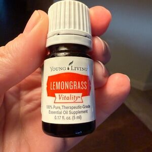 Young Living Lemongrass Vitality Essential Oil - Red Label, White Cap